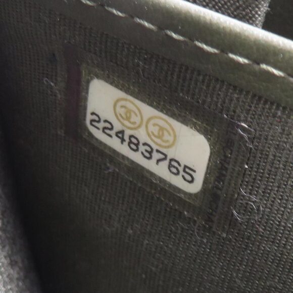 CHANEL Blue Caviar Leather Wallet - Picture 9 of 10